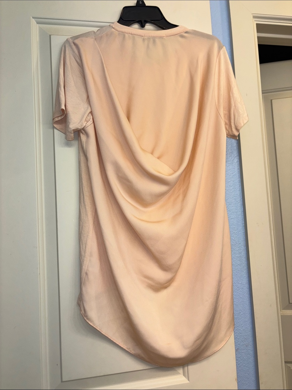 Halston Heritage Blush Peach Drape-Back Short Sleeve Top S M runs big